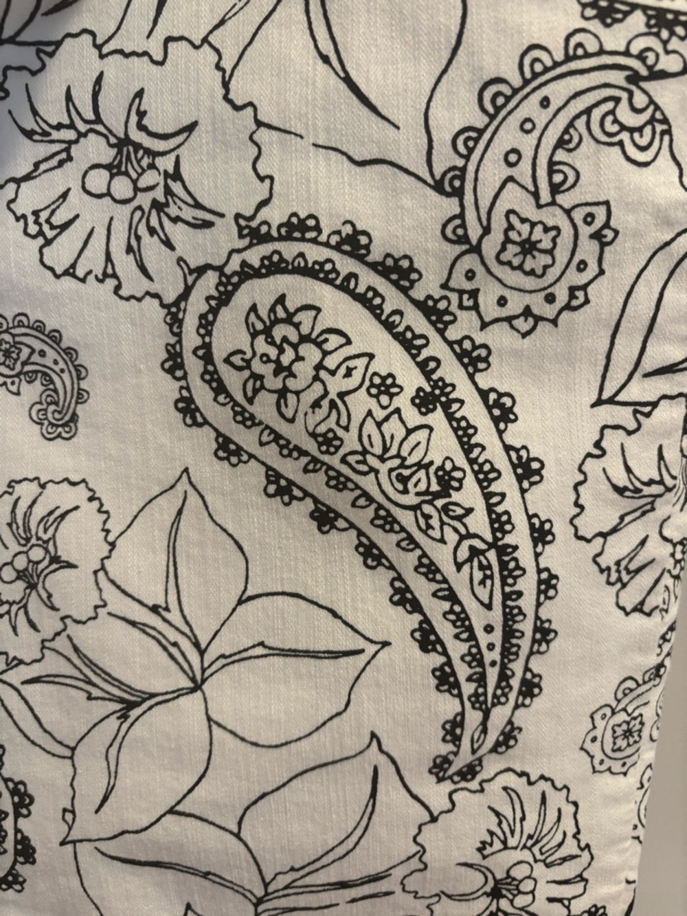Chico's Black & White Paisley/Floral Capris - Picture 3 of 5